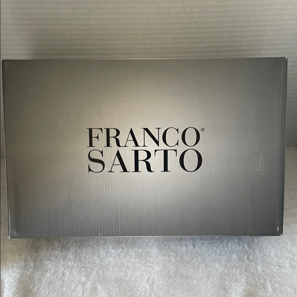 Elegant Black Women's Heeled Loafers Franco sarto - Picture 7 of 8